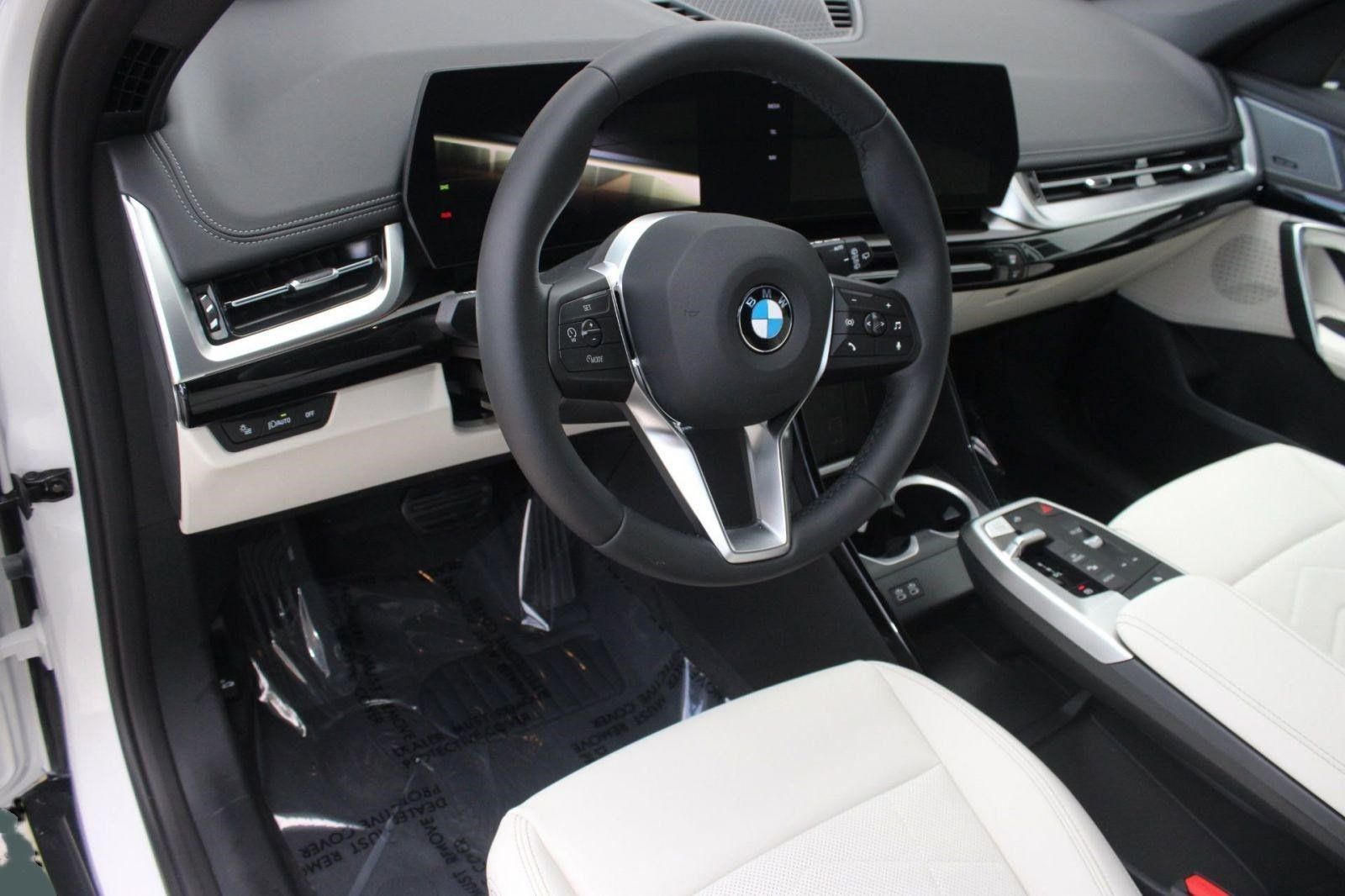 Used 2026 BMW X1 xDrive28i w/ Convenience Package AWD/4WD image 4