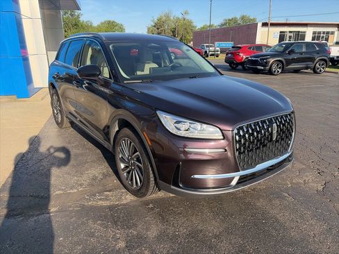 Used 2023 Lincoln Corsair Reserve AWD/4WD image 5