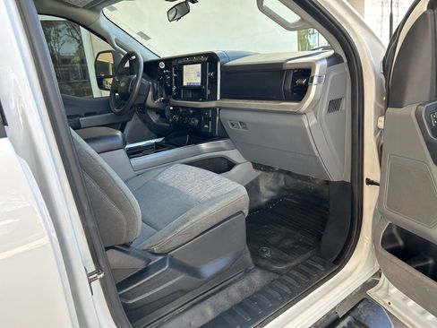 Used 2024 Ford F350 XLT w/ FX4 Off-Road Package AWD/4WD image 28