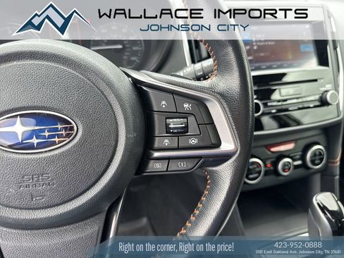Certified 2022 Subaru Crosstrek 2.0i Premium w/ Moonroof Package AWD/4WD image 32