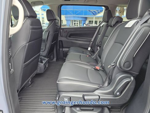 New 2026 Honda Odyssey Touring image 10