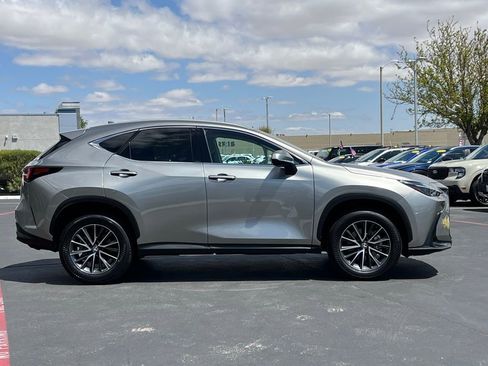 Used 2023 Lexus NX 250 FWD image 9