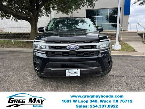 Used 2023 Ford Expedition XLT RWD image 2