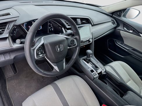 Used 2018 Honda Civic EX image 7