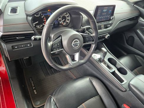 Used 2020 Nissan Altima 2.5 SR w/ Premium Package FWD image 18
