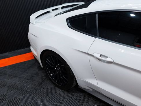 Used 2019 Ford Mustang GT w/ GT Performance Package RWD image 5