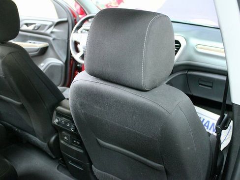 Used 2021 GMC Acadia SLE w/ GMC Pro Grade Package image 10