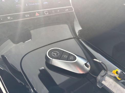 Used 2023 Mercedes-Benz GLC 300 GLC 300 image 22