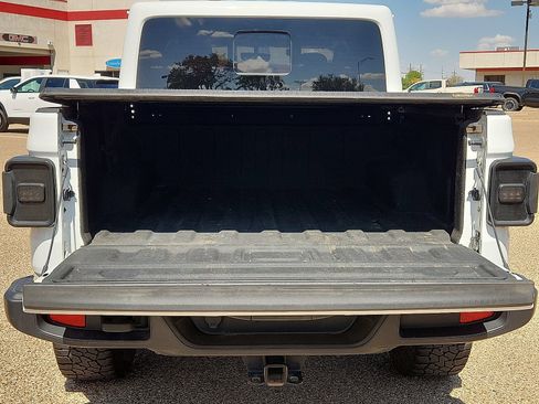 Used 2021 Jeep Gladiator Overland w/ Popular Equipment Package AWD/4WD image 11