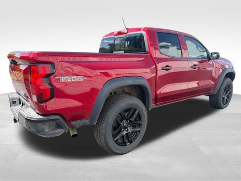 Used 2024 Chevrolet Colorado Trail Boss w/ Advanced Trailering Package AWD/4WD image 7