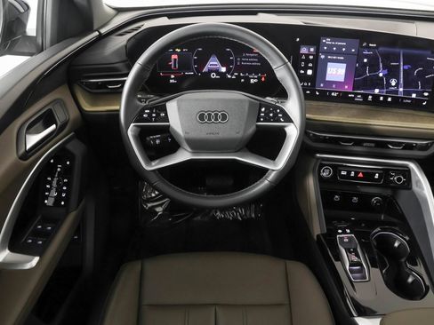 Used 2025 Audi Q5 Premium w/ Convenience Package AWD/4WD image 39