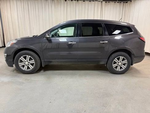 Used 2015 Chevrolet Traverse LT FWD image 10
