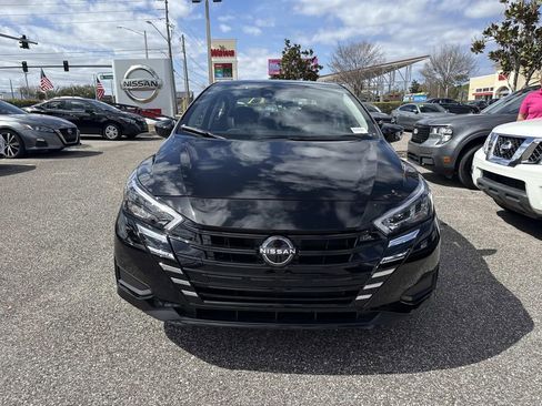 Certified 2025 Nissan Versa SV w/ Trunk Package image 9