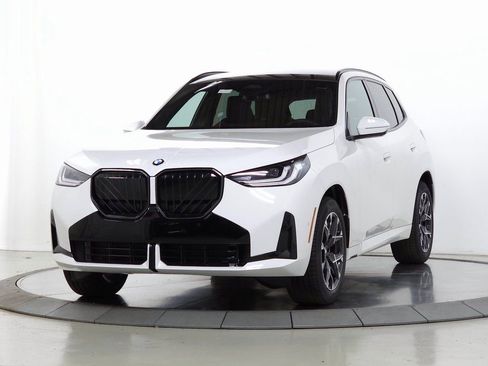 Used 2026 BMW X3 xDrive30 w/ M Sport Package image 3