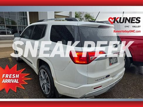 Used 2019 GMC Acadia Denali w/ Technology Package AWD/4WD image 7