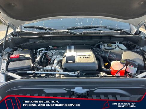 Used 2025 GMC Sierra 1500 AT4 w/ AT4 Premium Package AWD/4WD image 32