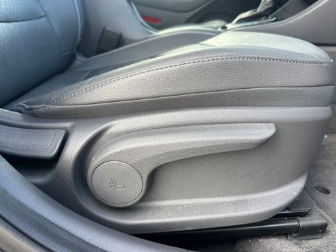 Used 2020 Hyundai Ioniq Limited FWD image 21