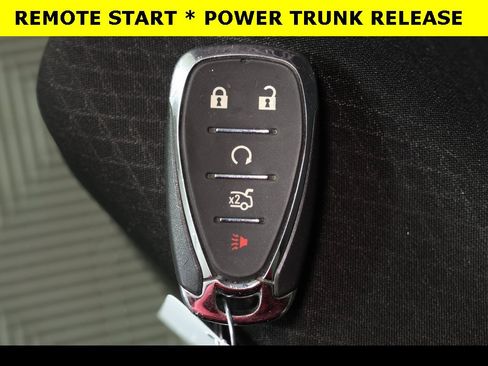 Used 2024 Chevrolet Malibu LT image 6