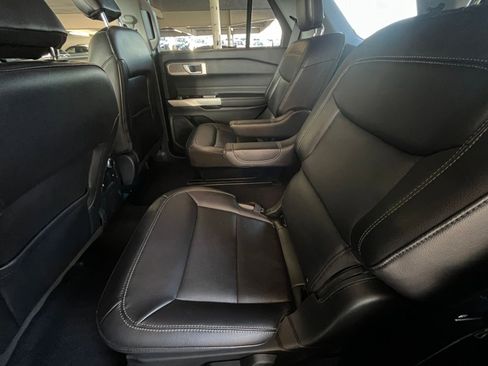 Used 2023 Ford Explorer Limited image 25