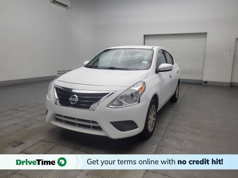 Used 2019 Nissan Versa SV FWD image 1