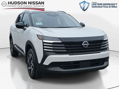 New 2026 Nissan Kicks SV w/ SV Premium Package FWD image 1
