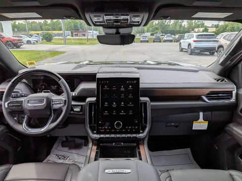 New 2026 GMC Yukon Denali w/ Denali Reserve Package AWD/4WD image 24