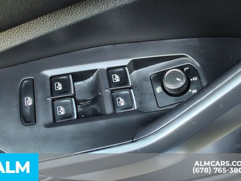 Used 2025 Volkswagen Jetta S FWD image 37