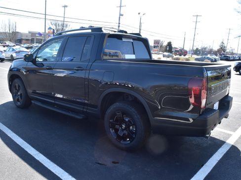 New 2026 Honda Ridgeline Black Edition image 4