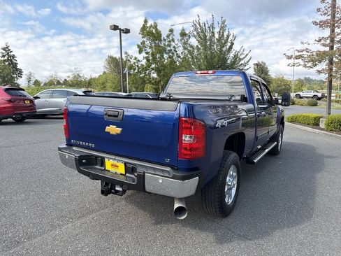 Used 2014 Chevrolet Silverado 3500 LT w/ Interior Plus Package AWD/4WD image 9