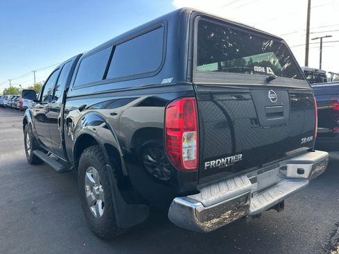 Used 2010 Nissan Frontier SE w/ SE Value Truck Pkg AWD/4WD image 5