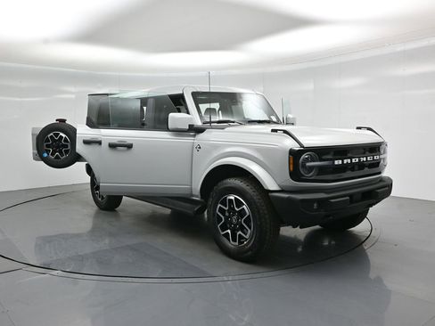 New 2026 Ford Bronco Outer Banks AWD/4WD image 31