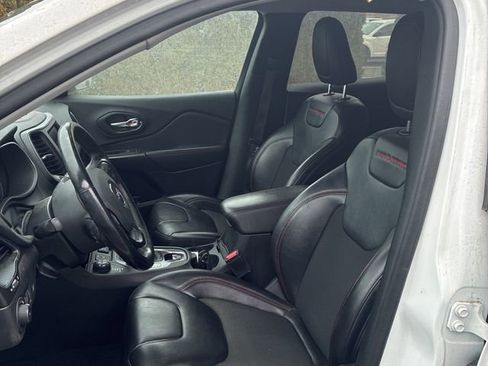 Used 2021 Jeep Cherokee Trailhawk w/ Sun, Sound & Nav Group image 6