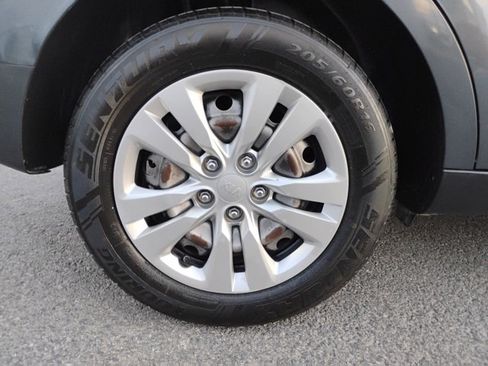 Used 2020 Kia Soul LX image 16