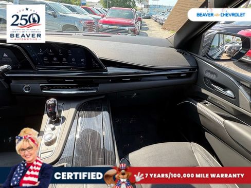 Used 2023 Cadillac Escalade Sport AWD/4WD image 17