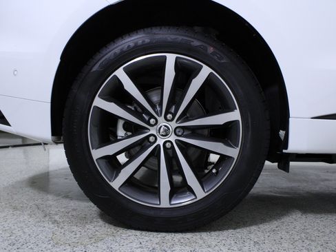 New 2026 Jaguar F-PACE R-Dynamic S image 8