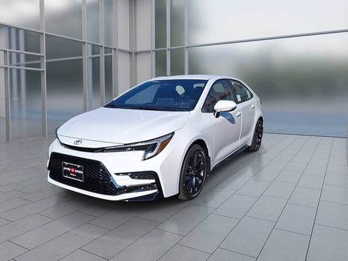 New 2026 Toyota Corolla SE FWD image 4