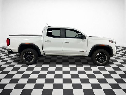 Certified 2026 GMC Canyon AT4 AWD/4WD image 2