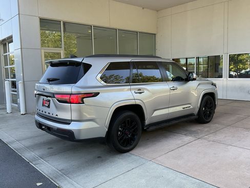 Used 2024 Toyota Sequoia SR5 image 22