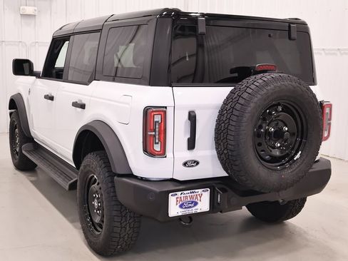 New 2026 Ford Bronco Outer Banks w/ Black Appearance Package AWD/4WD image 7