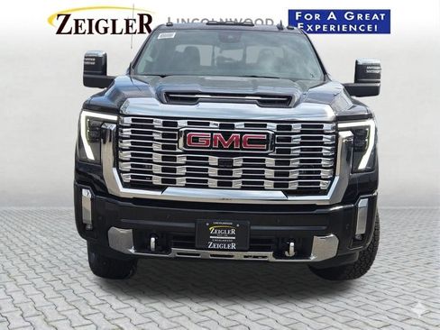 New 2026 GMC Sierra 2500 Denali w/ Denali Reserve Package AWD/4WD image 4