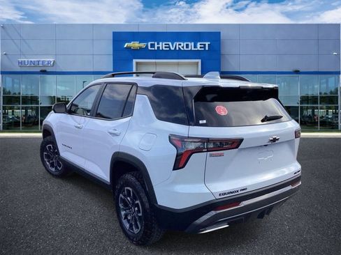 New 2026 Chevrolet Equinox ACTIV w/ Convenience Package III AWD/4WD image 2