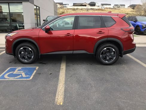 New 2026 Nissan Rogue SV w/ Cold Weather Package AWD/4WD image 3