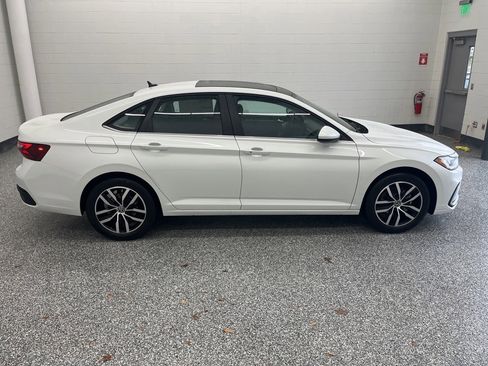 New 2026 Volkswagen Jetta SE image 7