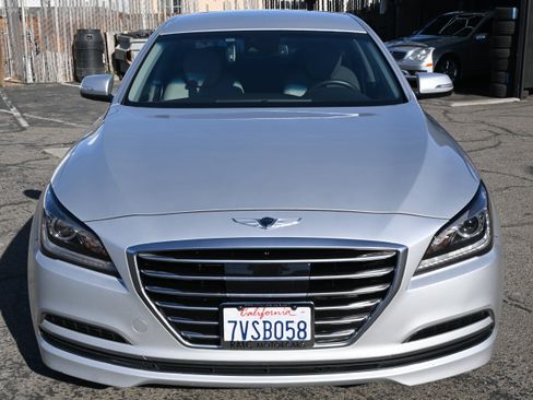 Used 2017 Genesis G80 3.8 RWD image 6