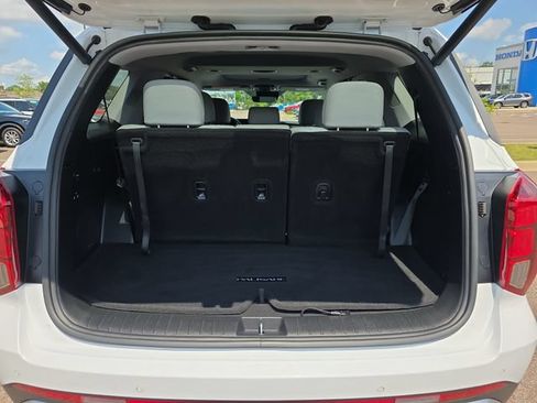 Used 2023 Hyundai Palisade SEL FWD image 14