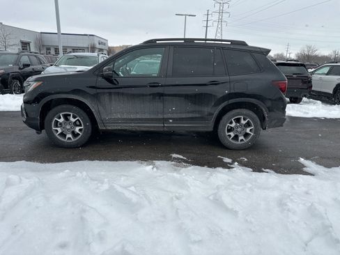 Used 2022 Honda Passport TrailSport image 4