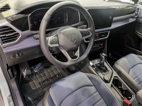 New 2025 Volkswagen Taos SEL image 11