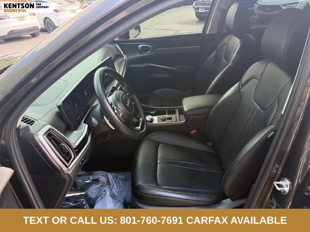 Used 2025 Kia Sorento EX AWD/4WD image 29