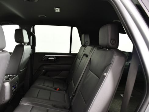 Used 2025 Chevrolet Tahoe Z71 AWD/4WD image 26