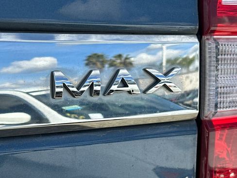 Used 2018 Ford Expedition Max XLT image 7